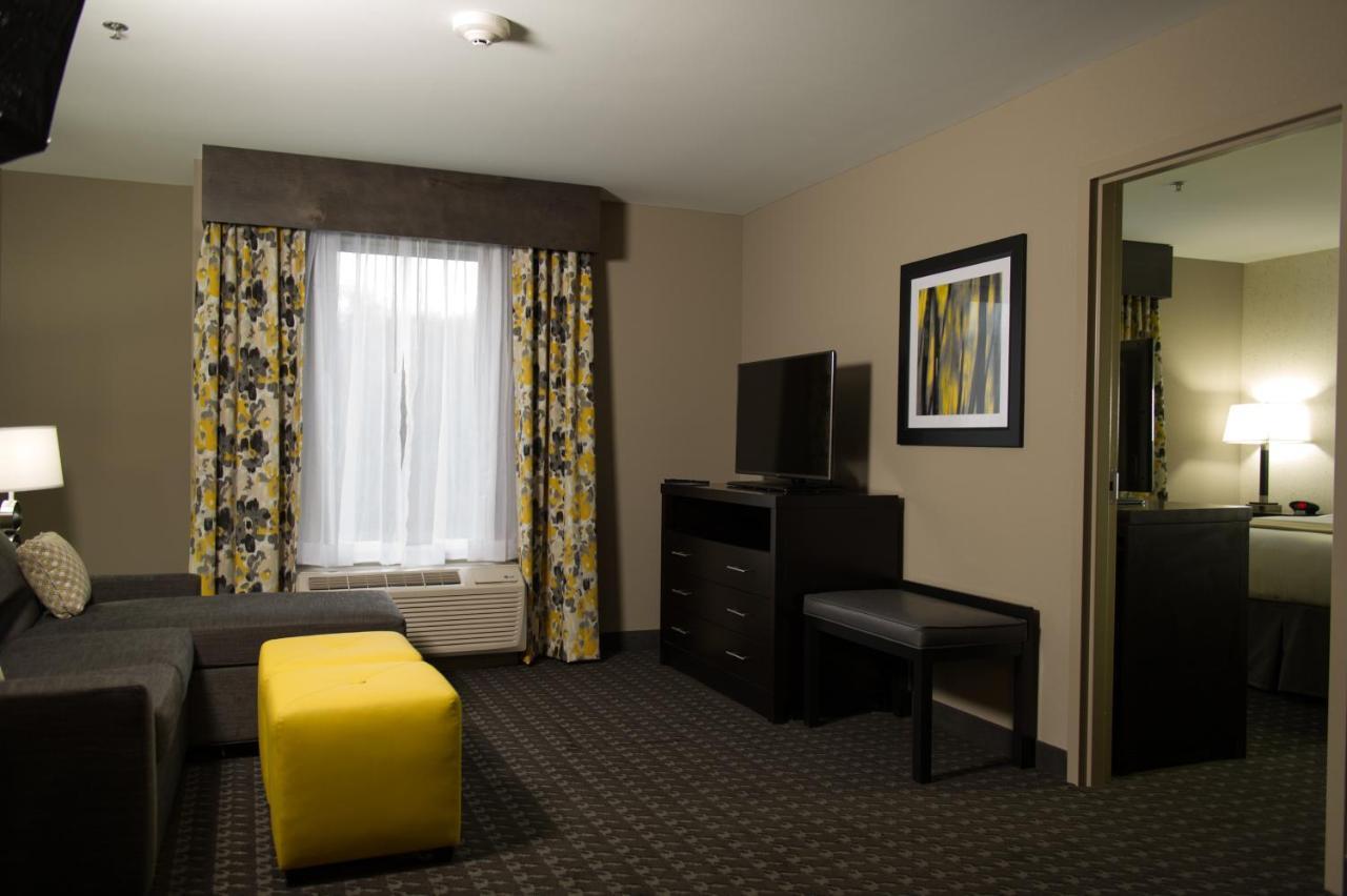 Express And By Ihg Hotel